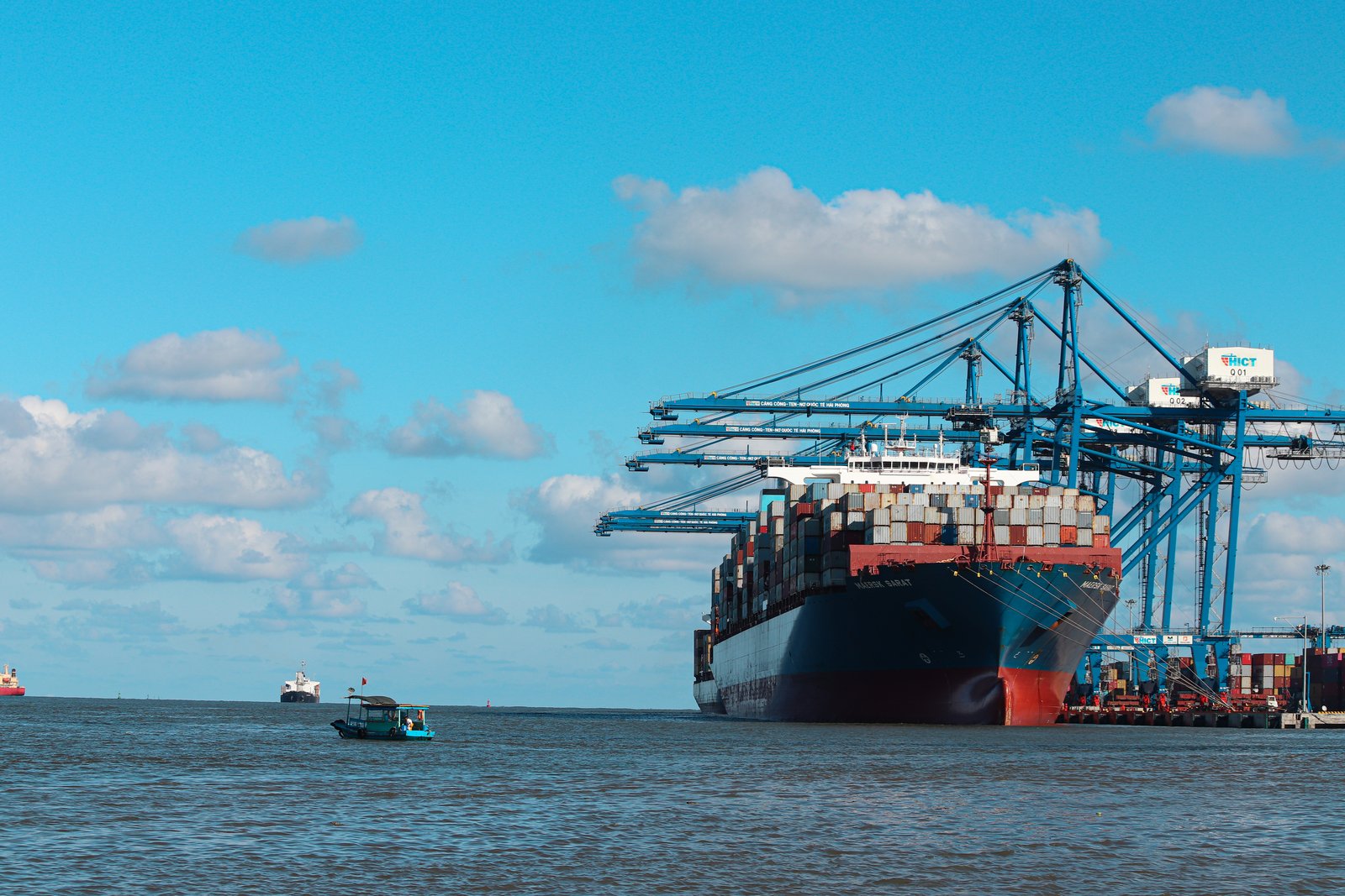 EU Pact Bolsters Trade, Spurs Supply Chain Shift