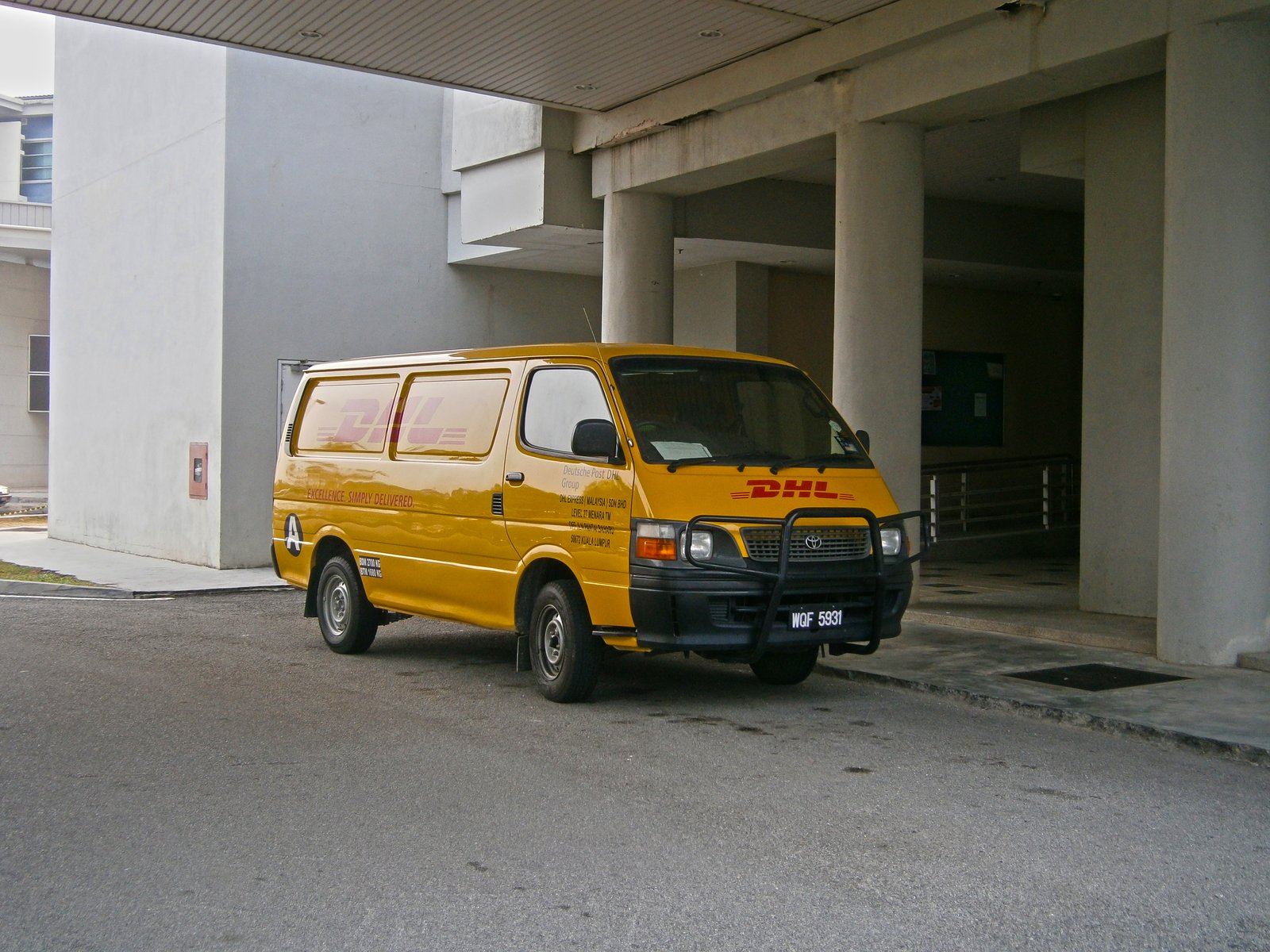 E-commerce Logistics Boom: Vietnam's Last-Mile Delivery Revolution