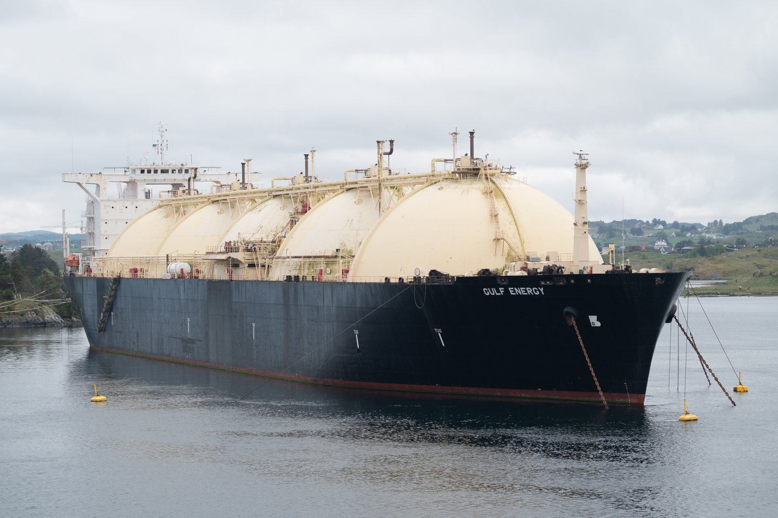 Vietnam's LNG Import Surge: Powering the Energy Transition and Growth Prospects by 2026